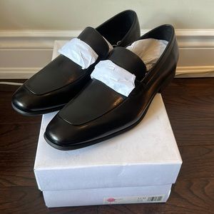 Brand New Calvin Klein Dress Shoes (size:11)